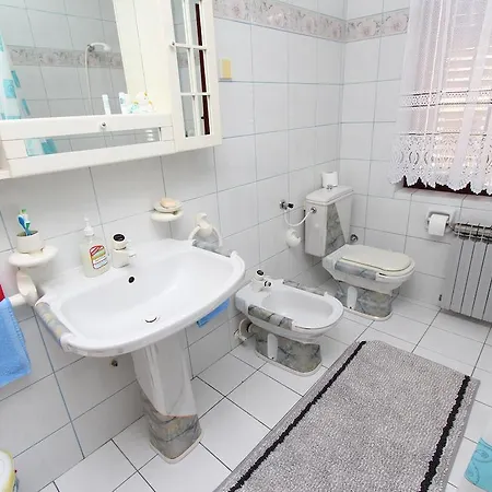 Rooms&apartment Sanja Gasthuis